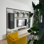 Chanttal Luxury - * Bukurešť