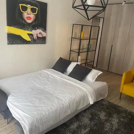 Chanttal Luxury -