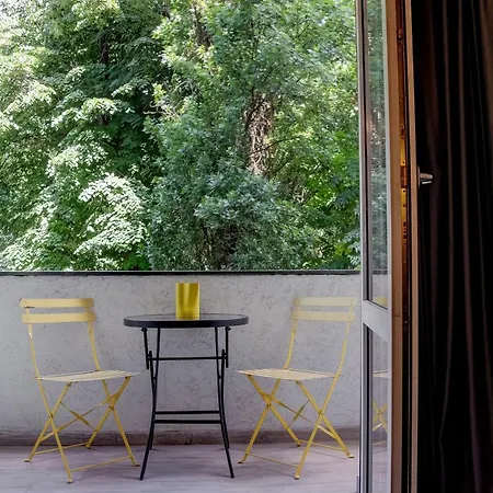 Chanttal Luxury - Bukareszt