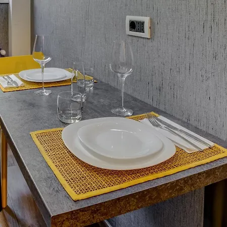 Chanttal Luxury - Bukareszt